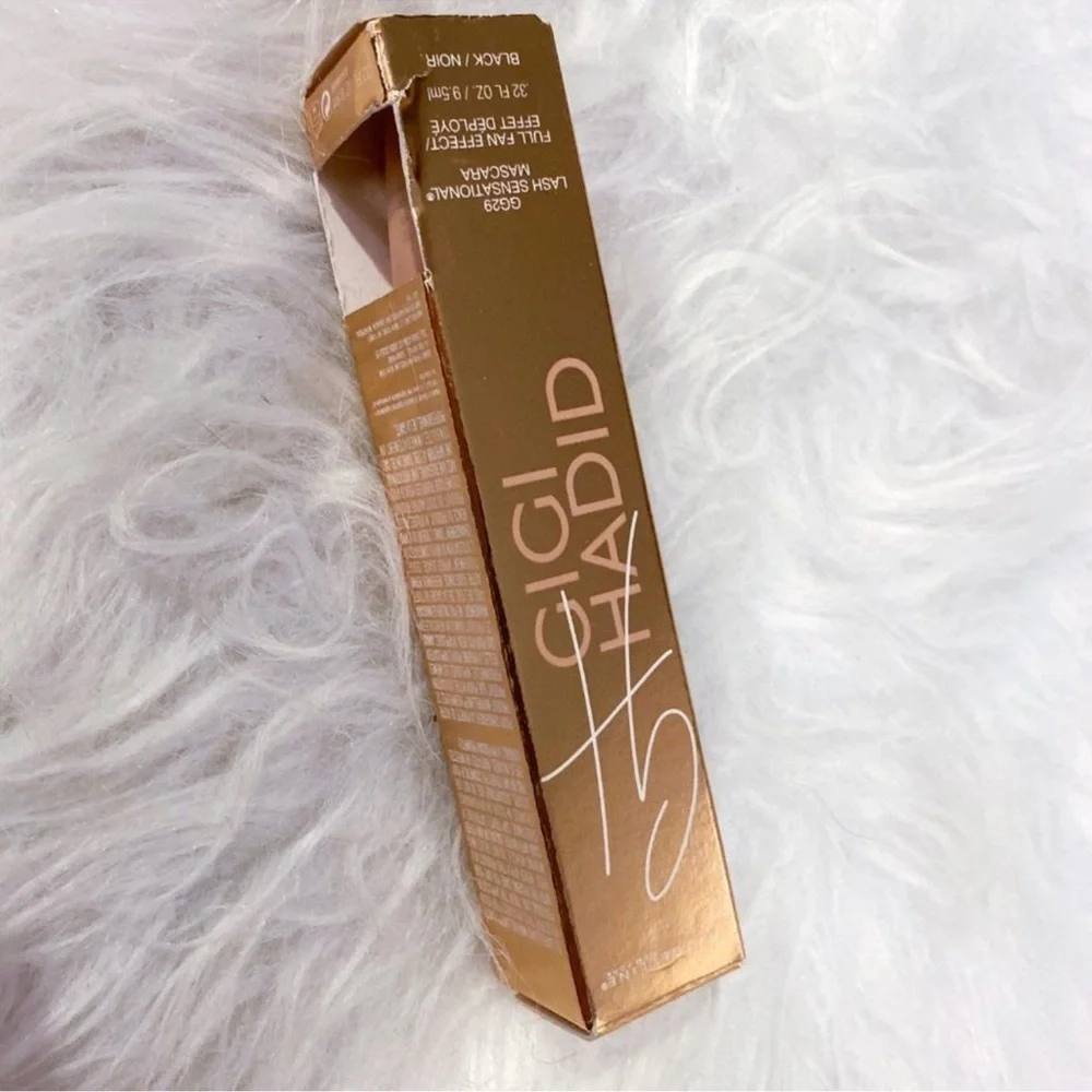 Maybelline × Gigi Hadid Mascara Limited Edition Black